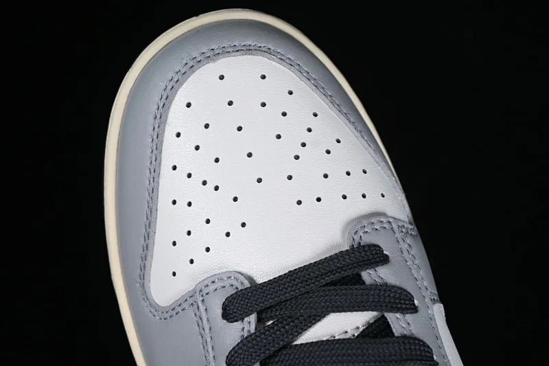 All Categories Nk SB Dunk Series Nk SB Dunk Low Low-top Sneakers Special Price Nk Dunk Low "Light Smoke Grey" White Gray SB Low-top Sports and Leisure Sneakers DD1503-117